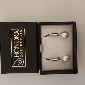 Honora silver pearl drop earrings, New in box, smoke-free home.